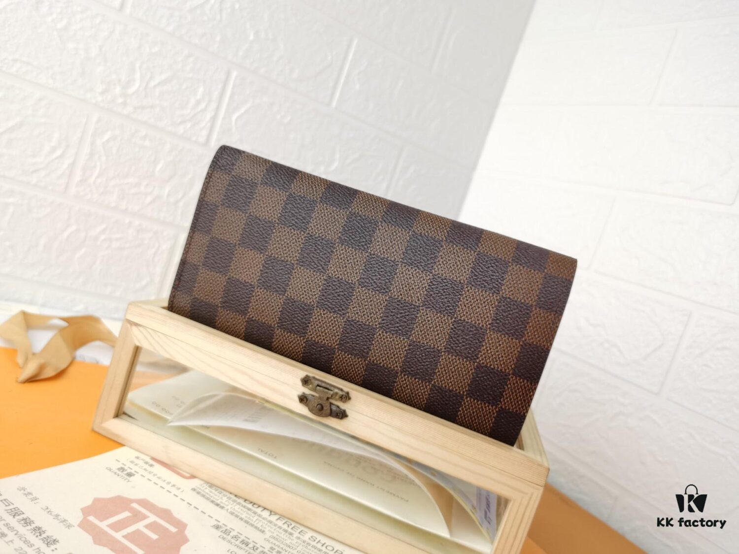 Top Quality Original 💎 [Real Item Photography, Personal Background] Josephine Wallet Inspired by Louis Vuitton's First Wallet Design