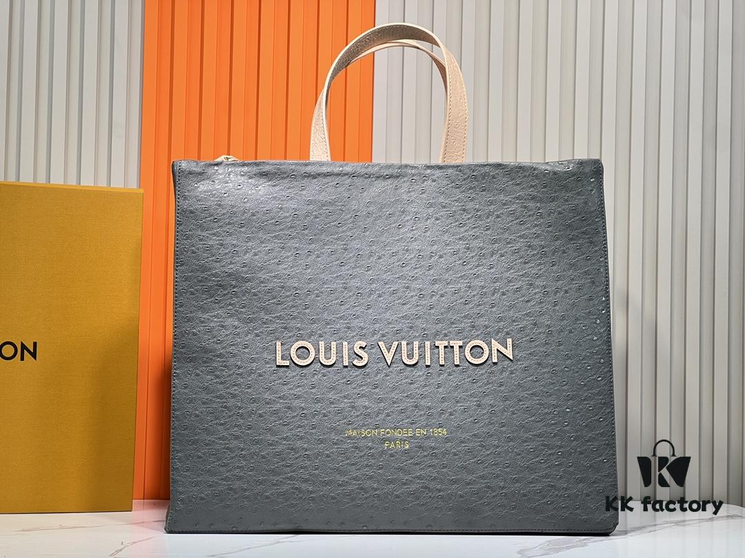 69305945f09edb6de4c4f87f M24457 M24475 This Medium Shopper Handbag Draws Inspiration from Louis Vuitton's Shopping Tote