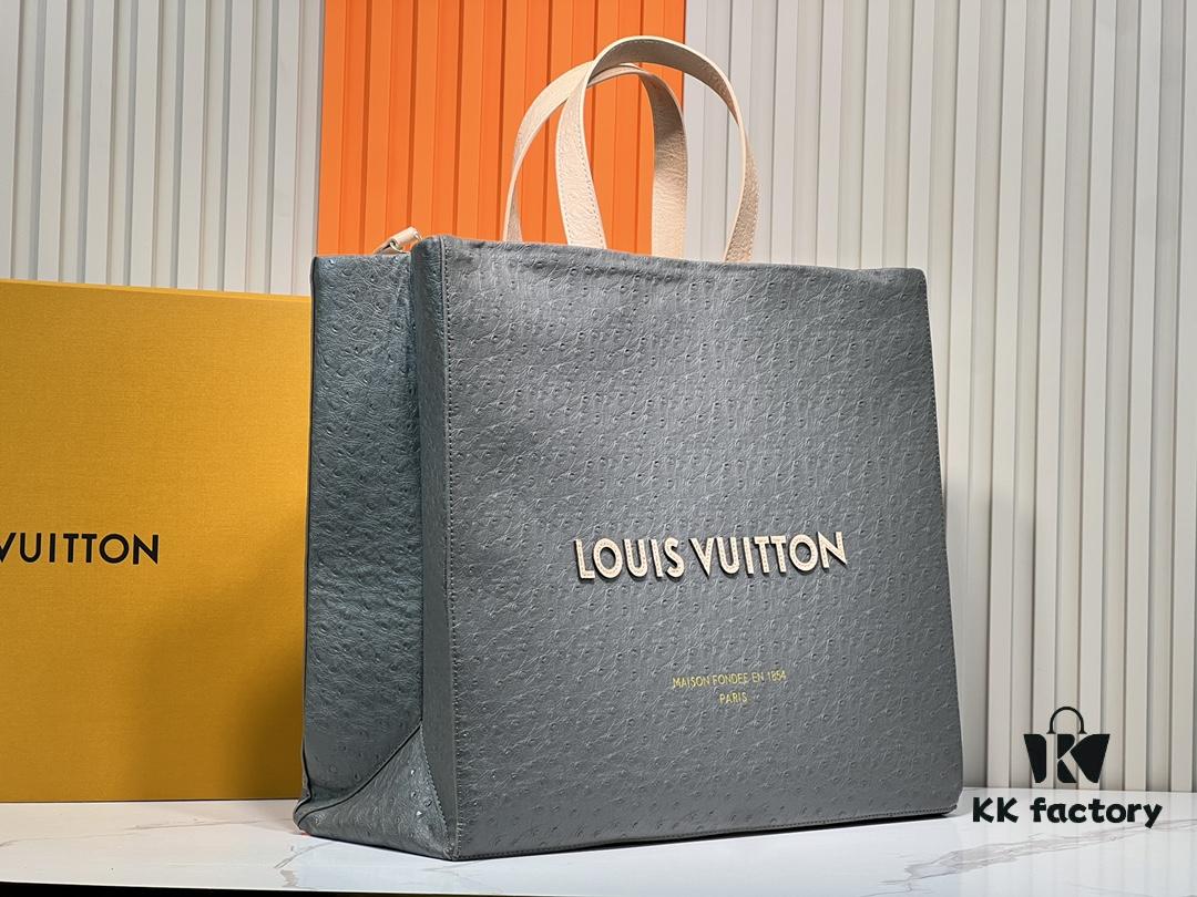 69305946f09edb6de4c4f882 M24457 M24475 This Medium Shopper Handbag Draws Inspiration from Louis Vuitton's Shopping Tote