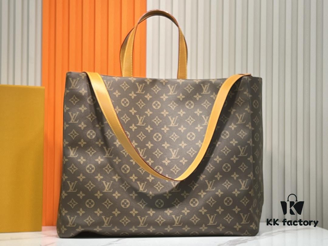 6930594ff09edb6de4c4f88d M24457 M24475 This Medium Shopper Handbag Draws Inspiration from Louis Vuitton's Shopping Bag, Featuring Soft Cowhide Leather Embossed with 'Louis Vuitton' and 'Maison Fondée En 1854', Top Handles, and Removable Shoulder Strap. Dimensions: 40x32x16cm