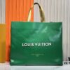 69305953f09edb6de4c4f894 M24457 M24475 This Medium-Sized Shopper Handbag Draws Inspiration from Louis Vuitton's Shopping Bag