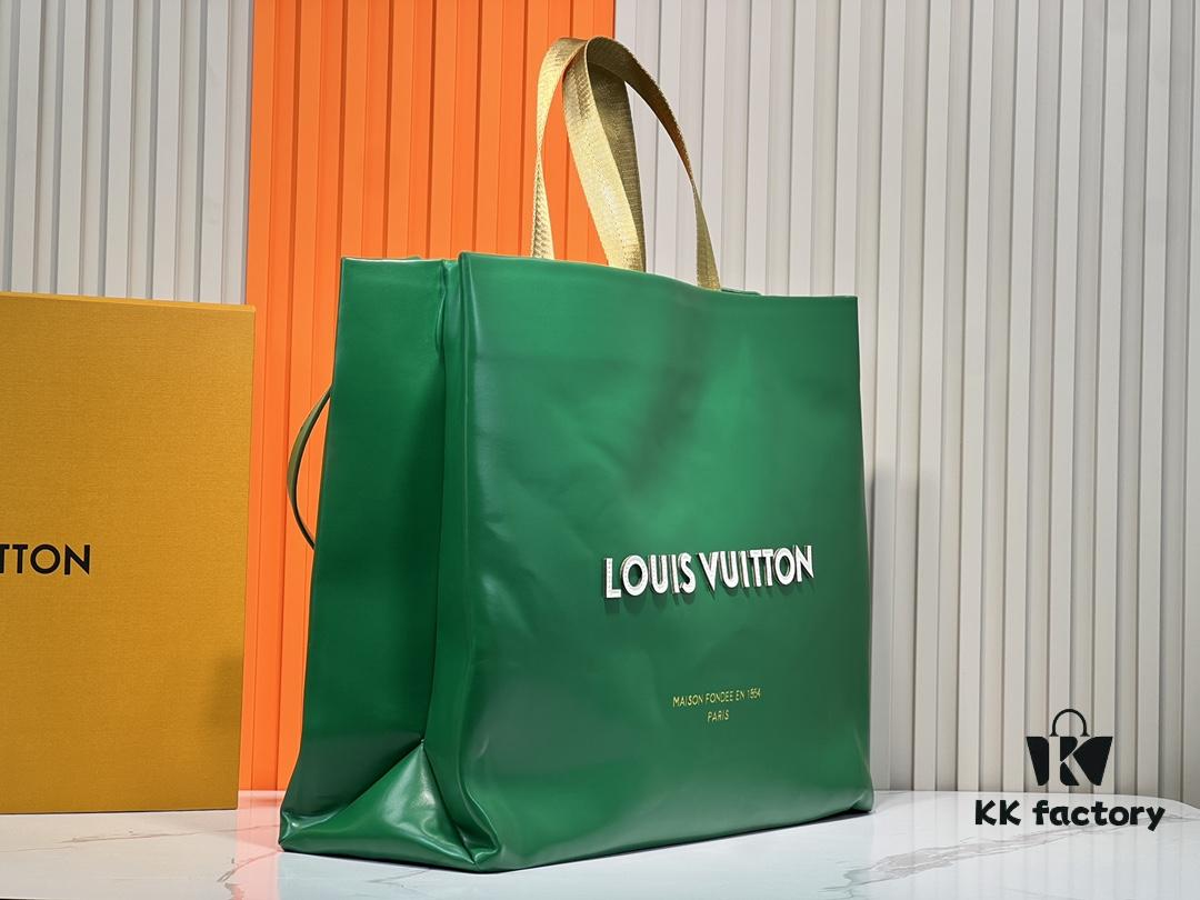 69305954f09edb6de4c4f895 M24457 M24475 This Medium-Sized Shopper Handbag Draws Inspiration from Louis Vuitton's Shopping Bag