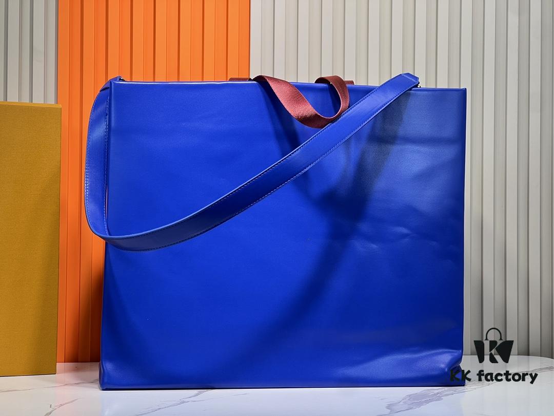 69305959f09edb6de4c4f8a2 M24457 M24475 This Medium-Sized Shopper Handbag Draws Inspiration from Louis Vuitton's Shopping Bag, Featuring the Louis Vuitton and Maison Fondée En 1854 Inscriptions on Soft Calfskin Leather, with Top Handles and Detachable Shoulder Strap. Dimensions: 40x32x16cm