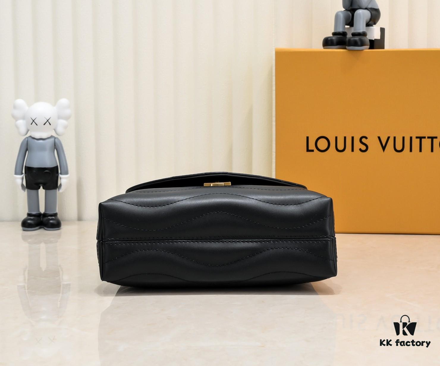 69305962f09edb6de4c4f8ae Exclusive Real Photo - Upgraded Version ‼️⭐️ M21720 Black, M21797 White ⭐️ This Hold Me Handbag is a new addition to Louis Vuitton's iconic New Wave quilted leather collection, featuring an exquisite design and comfortable carry. The smooth-textured body is accented with an elegant LV metal clasp. The detachable and adjustable leather strap enhances the bag’s versatility.