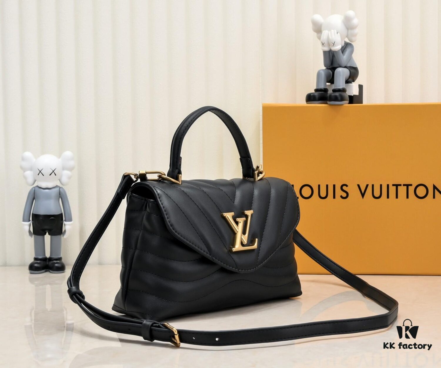 69305963f09edb6de4c4f8b1 Exclusive Real Photo - Upgraded Version ‼️⭐️ M21720 Black, M21797 White ⭐️ This Hold Me Handbag is a new addition to Louis Vuitton's iconic New Wave quilted leather collection, featuring an exquisite design and comfortable carry. The smooth-textured body is accented with an elegant LV metal clasp. The detachable and adjustable leather strap enhances the bag’s versatility.