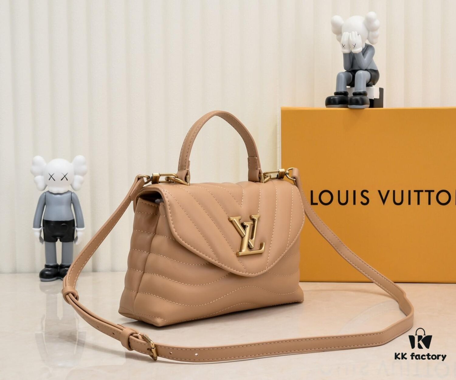 69305967f09edb6de4c4f8b8 Exclusive Real Photo - Upgraded Version ‼️⭐️ M21720 Black, M21797 White ⭐️ This Hold Me Handbag is a new addition to Louis Vuitton's iconic New Wave quilted leather goods collection, featuring a refined silhouette and comfortable carry. The smooth-textured body is accented with an elegant LV metal clasp. The detachable and adjustable leather strap enhances the bag’s versatility.