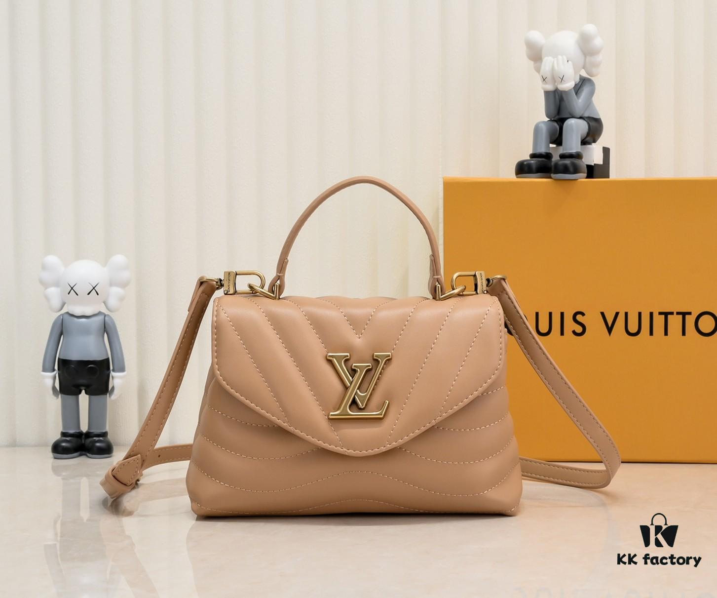 69305968f09edb6de4c4f8bb Exclusive Real Photo - Upgraded Version ‼️⭐️ M21720 Black, M21797 White ⭐️ This Hold Me Handbag is a new addition to Louis Vuitton's iconic New Wave quilted leather goods collection, featuring a refined silhouette and comfortable carry. The smooth-textured body is accented with an elegant LV metal clasp. The detachable and adjustable leather strap enhances the bag’s versatility.