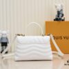 69305975f09edb6de4c4f8d1 Exclusive Real Shot - Upgraded Version ‼️⭐️ M21720 Black, M21797 White ⭐️ This Hold Me Handbag is a new addition to Louis Vuitton's iconic New Wave quilted leather collection, featuring a refined silhouette and comfortable carry. The smooth-textured body is accented with an elegant LV metal clasp. An detachable and adjustable leather strap enhances the bag’s versatility.