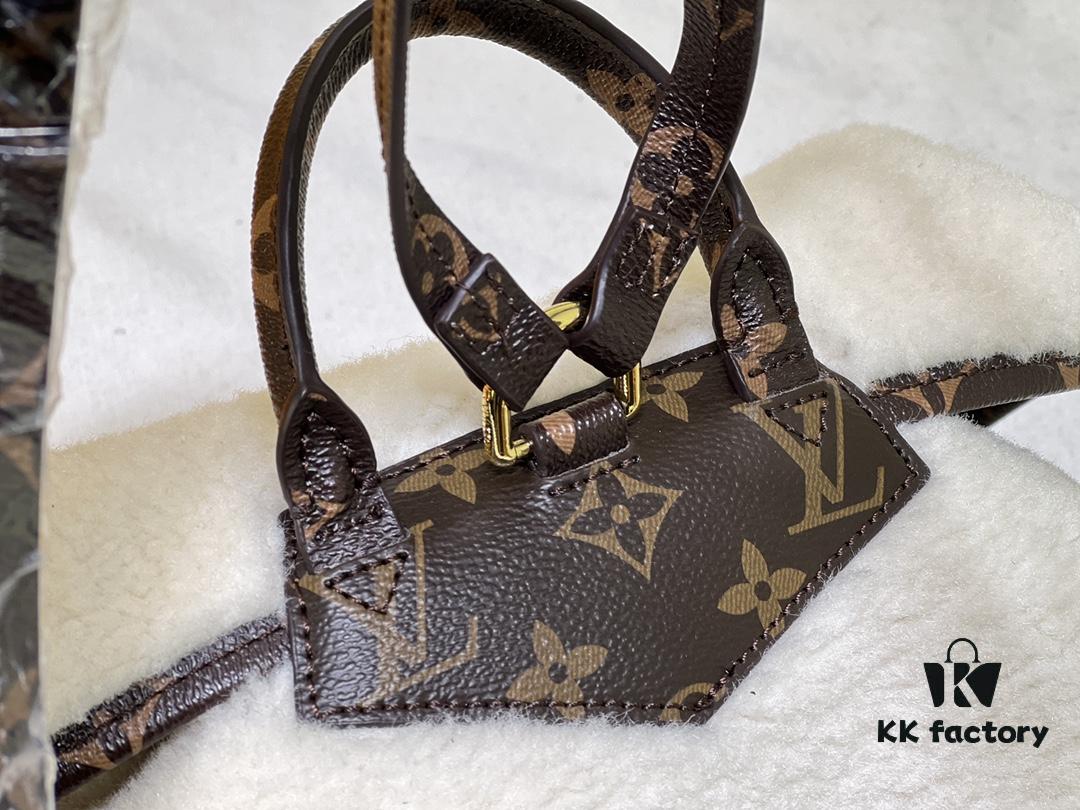 69305980f09edb6de4c4f8e3 M23384 Louis Vuitton Introduces a New Backpack for Ski Season