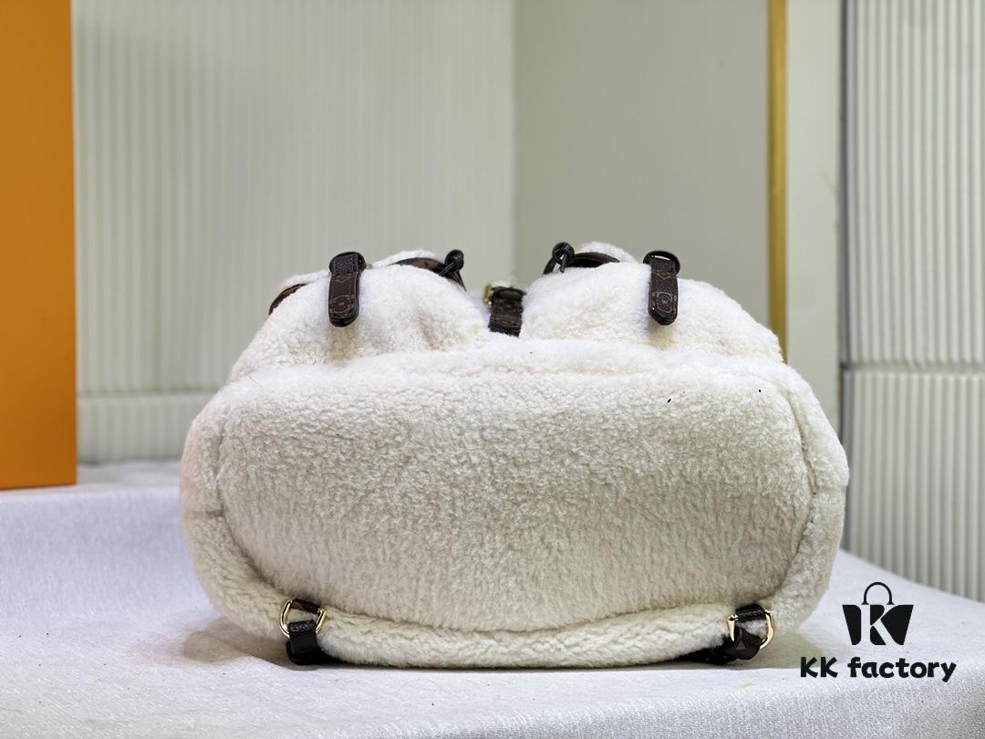 69305982f09edb6de4c4f8e5 M23384 Louis Vuitton Introduces a New Backpack for Ski Season