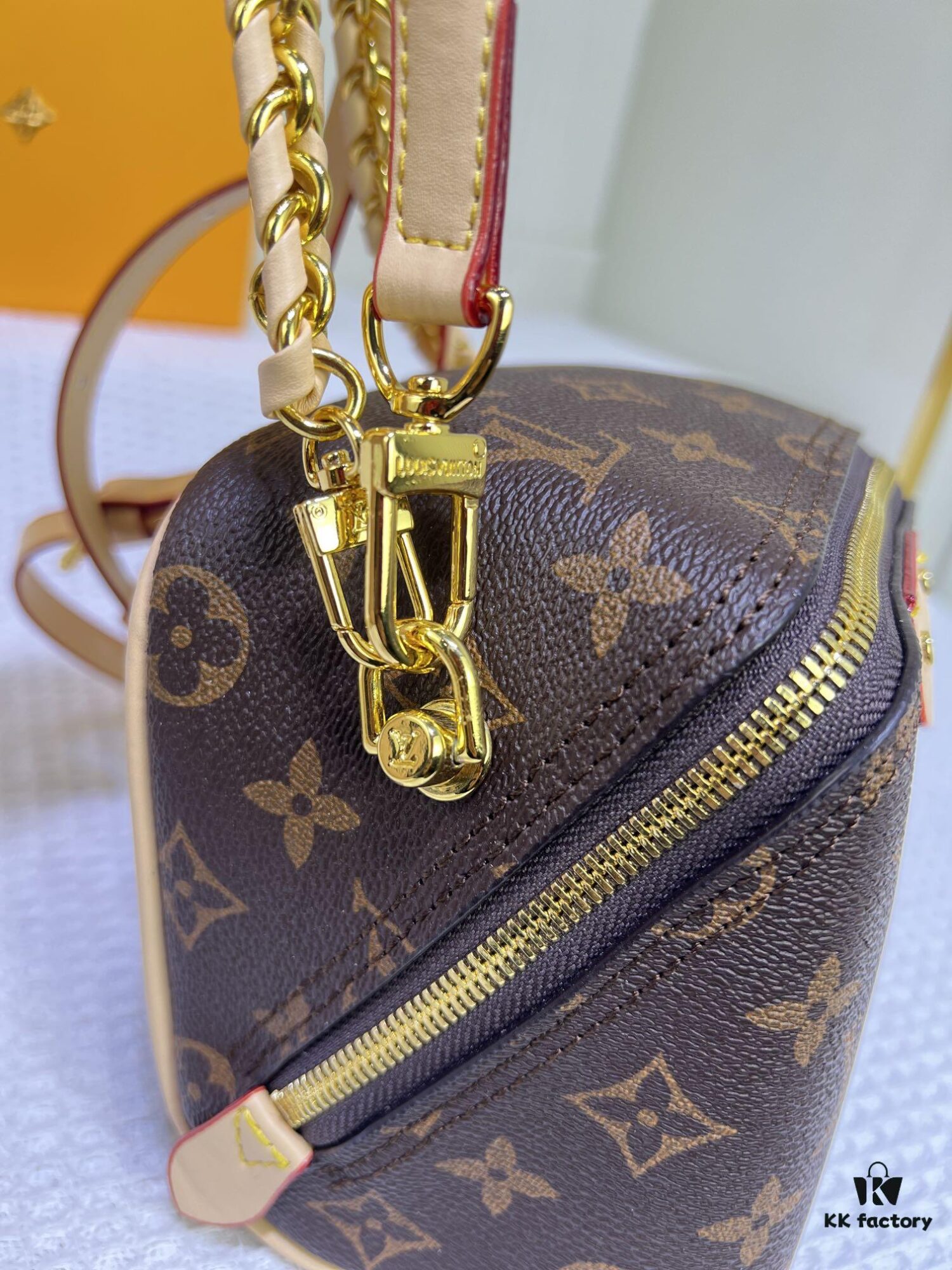 6930598bf09edb6de4c4f8f2 M47162 Yellow Flower M47096 Just In Case Bag