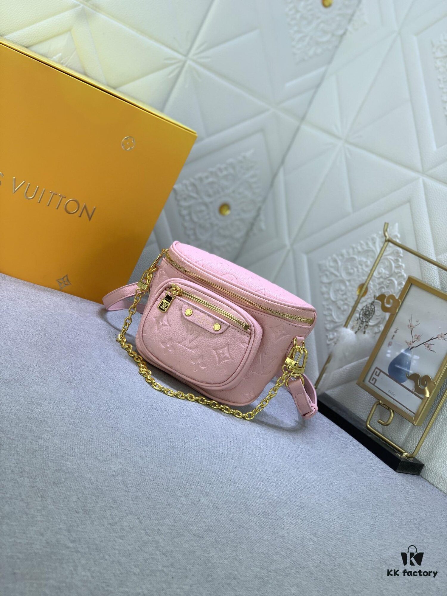 693059caf09edb6de4c4f957 Upgraded Original M46917 M82335 M82208 M83275 M82347 Mini Bumbag from LV Gradient Collection