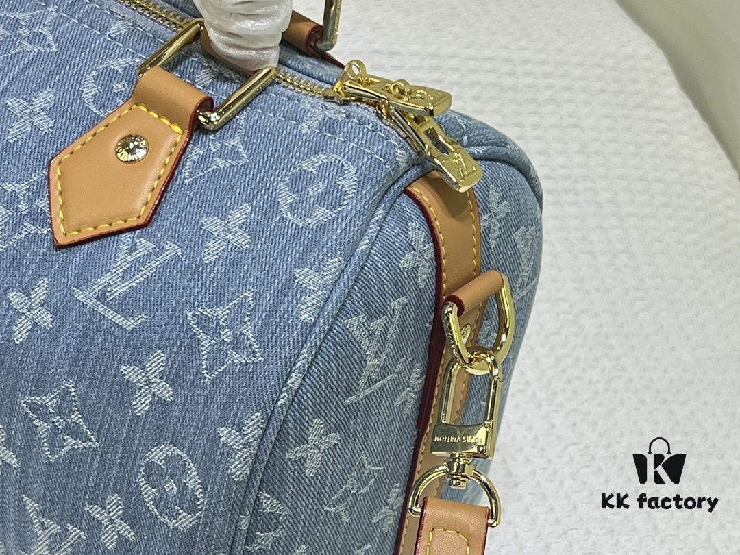 693059def09edb6de4c4f97a LV SPEEDY 25 Handbag in Light Blue Denim M11213 M40391 M40392