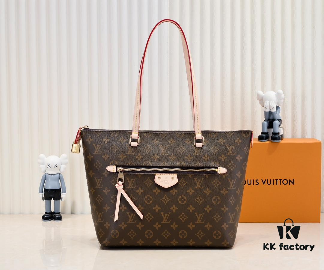 69305a2ef09edb6de4c4f9fc Authentic Louis Vuitton M42267 Multifunctional Shoulder Bag in Monogram Canvas, Dual-Sided Color-Changing Yellow Leather, Large and Small Sizes Available