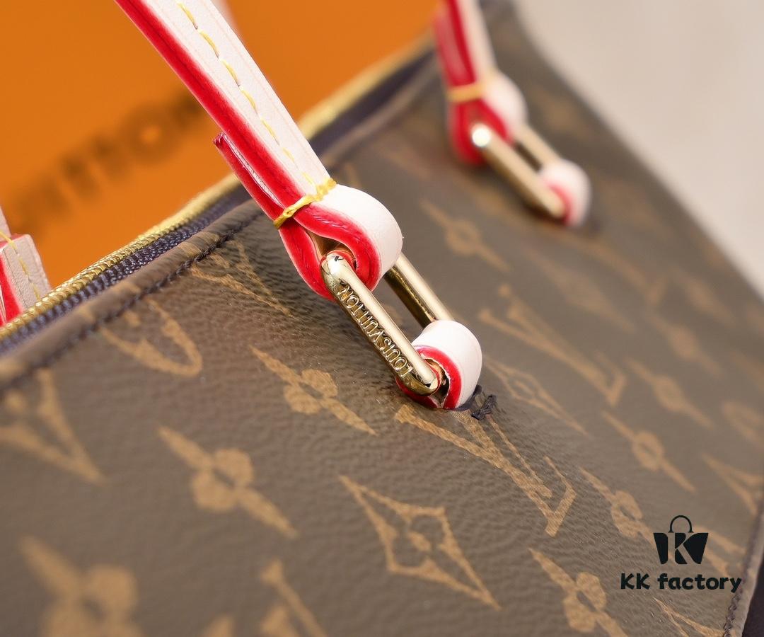69305a30f09edb6de4c4f9ff Authentic Louis Vuitton M42267 Multifunctional Shoulder Bag in Monogram Canvas, Dual-Sided Color-Changing Yellow Leather, Large and Small Sizes Available
