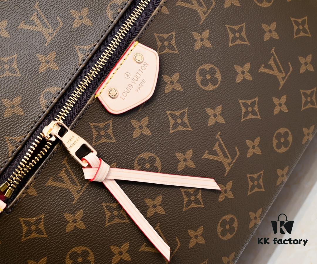 69305a31f09edb6de4c4fa00 Authentic Louis Vuitton M42267 Multifunctional Shoulder Bag in Monogram Canvas, Dual-Sided Color-Changing Yellow Leather, Large and Small Sizes Available
