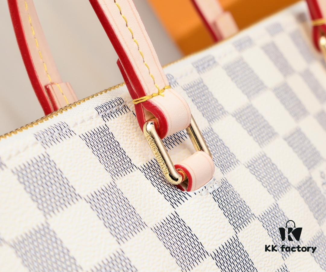 69305a3cf09edb6de4c4fa16 Authentic Louis Vuitton M42267 Multifunctional Monogram Canvas Shoulder Bag, Available in Large and Small Sizes, Soft Flat Handle, Zippered Compartment