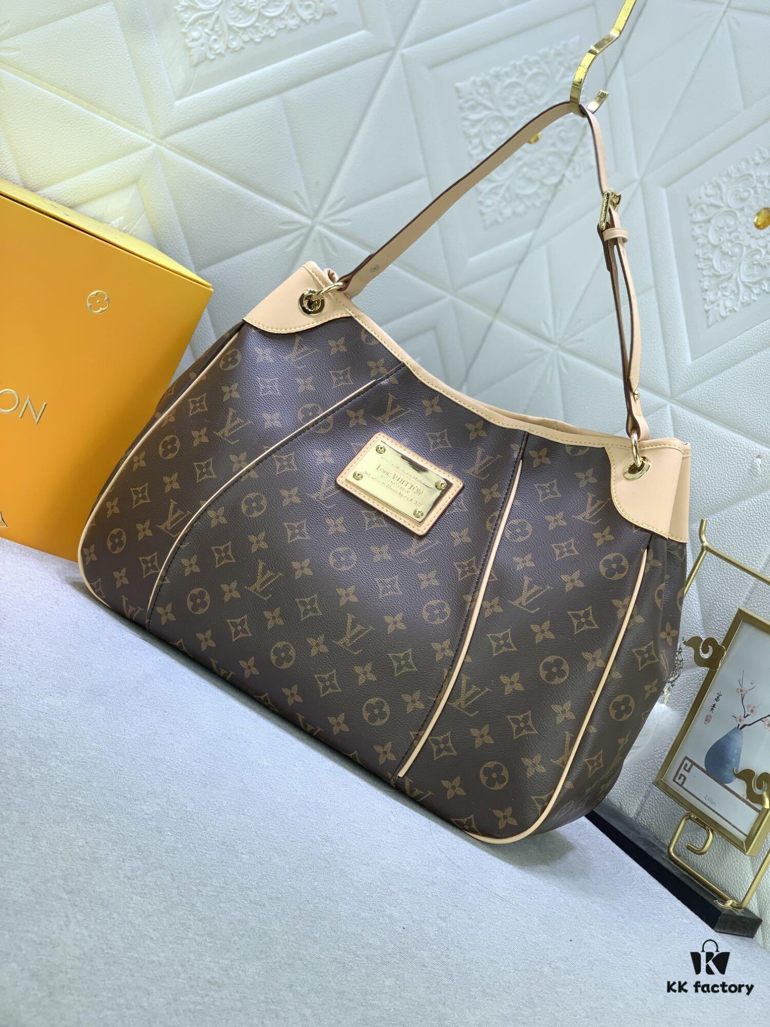 69305a3ff09edb6de4c4fa19 Upgraded Original 🔥M56382: Soft and Comfortable Mini Galliera Shoulder Bag with Elegant Luxury Details