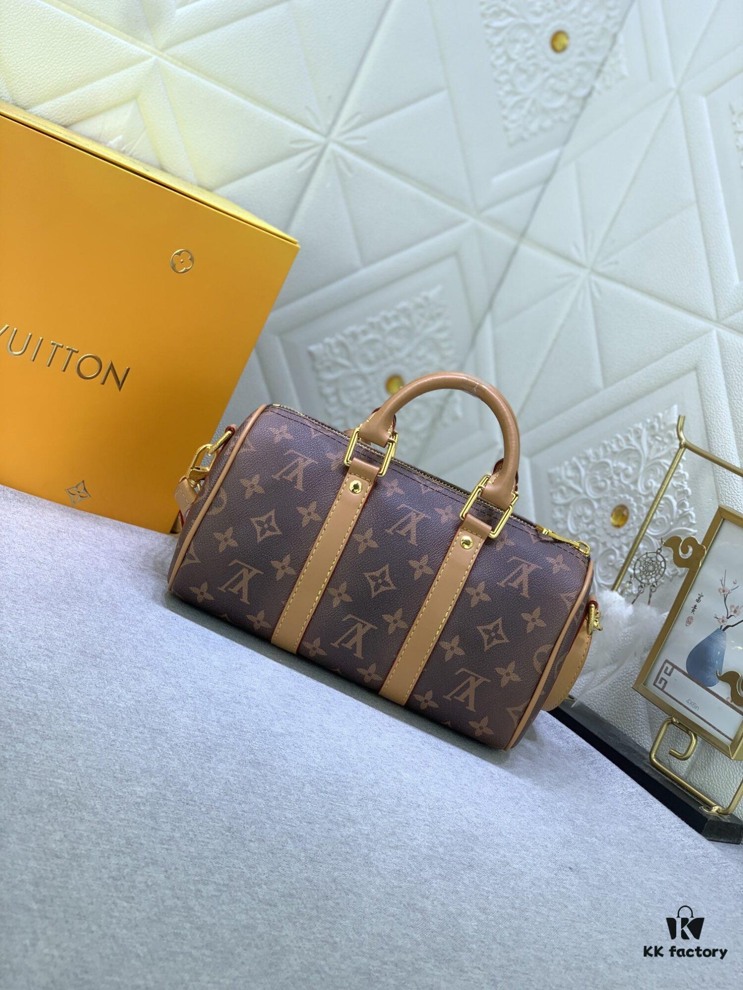 69305a56f09edb6de4c4fa32 Upgraded Original M46271 Black Flower Orange Chain, Denim Blue, M31044 Orange, M11542 Monogram, M24849 Multicolored Daisy - Keepall 25 Bag in Reversed Monogram Eclipse Denim Canvas