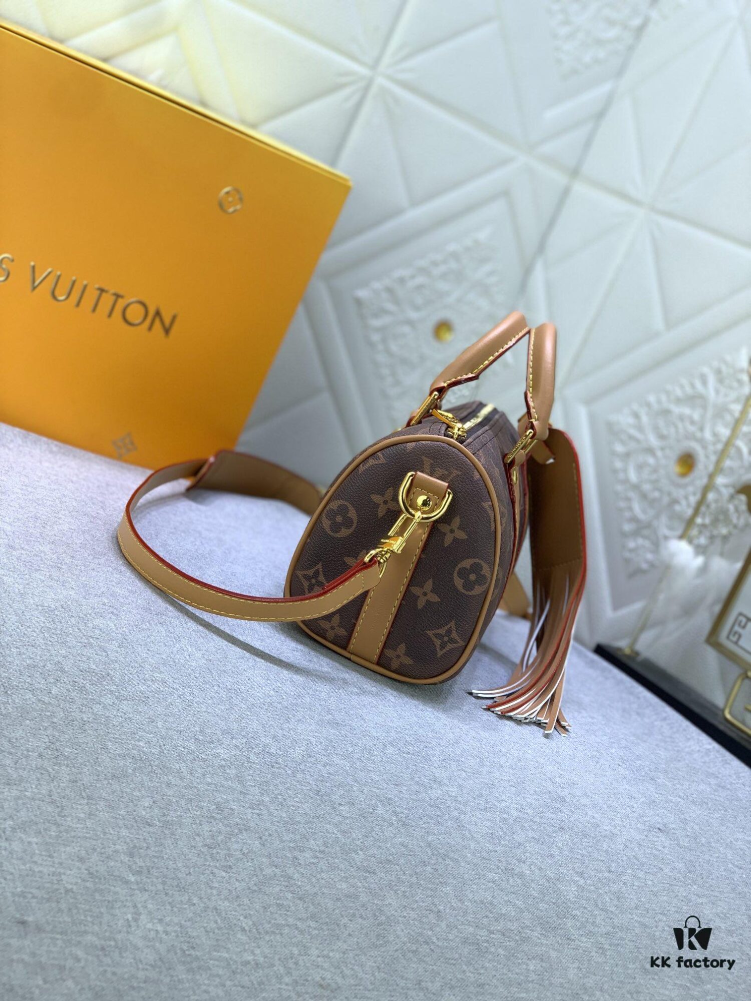 69305a59f09edb6de4c4fa36 Upgraded Original M46271 Black Flower Orange Chain, Denim Blue, M31044 Orange, M11542 Monogram, M24849 Multicolored Daisy - Keepall 25 Bag in Reversed Monogram Eclipse Denim Canvas