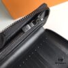 New Arrival in Stock, M62902 ZIPPY Vertical Zip Wallet