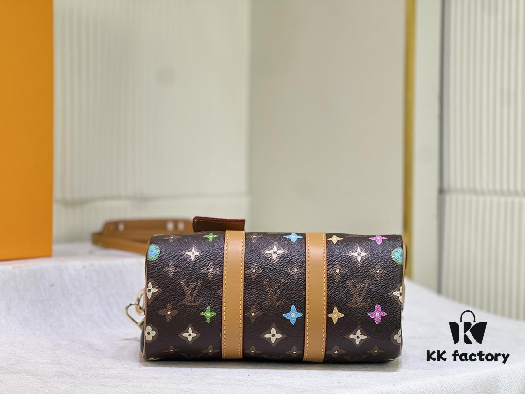 69305a94f09edb6de4c4fa90 M24849 White Color Black Color Pillow Bag