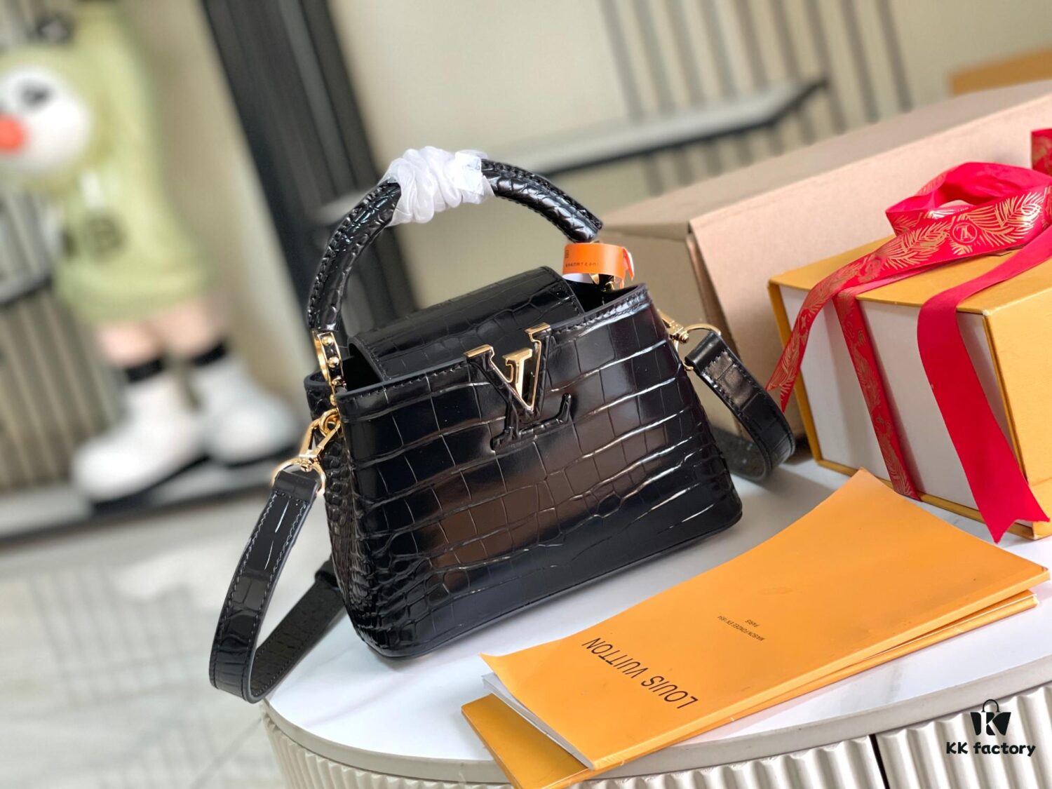 69305a99f09edb6de4c4fa97 Supreme Quality Full Packaging 【Premium Original Leather M22203💋 N93429 Black Shiny Crocodile-Texture Gold Clasp】