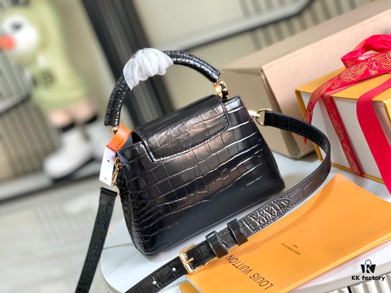 69305a9af09edb6de4c4fa99 Supreme Quality Full Packaging 【Premium Original Leather M22203💋 N93429 Black Shiny Crocodile-Texture Gold Clasp】