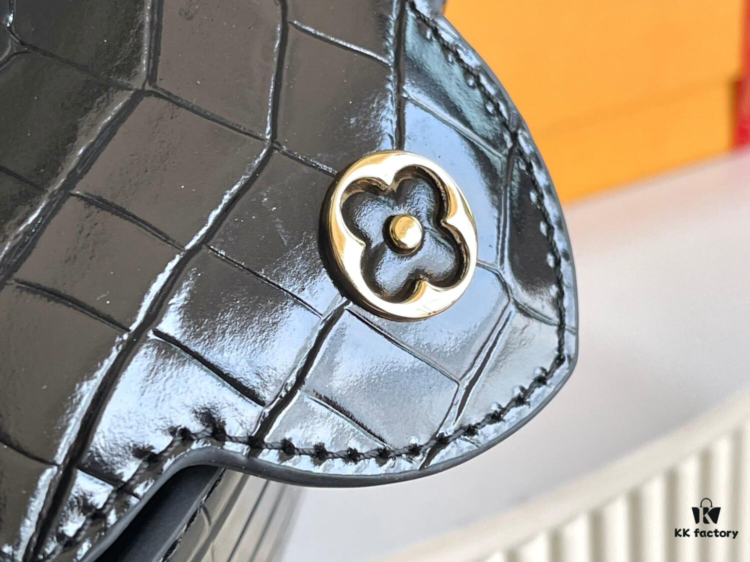 69305a9df09edb6de4c4fa9e Supreme Quality Full Packaging 【Premium Original Leather M22203💋 N93429 Black Shiny Crocodile-Texture Gold Clasp】