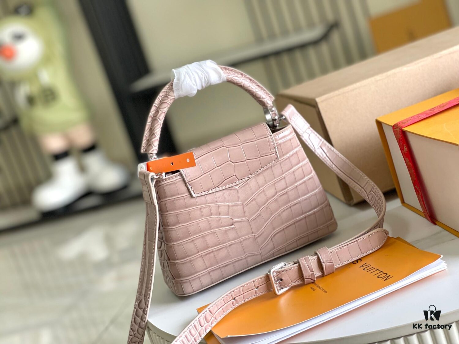 69305aa4f09edb6de4c4faa7 Capucines Mini Bag in Crocodile-Embossed Leather with Silver-Tone Hardware