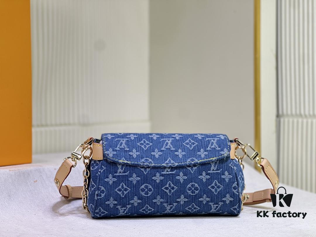 69305ab5f09edb6de4c4fac3 M45859 Denim Favorite Handbag