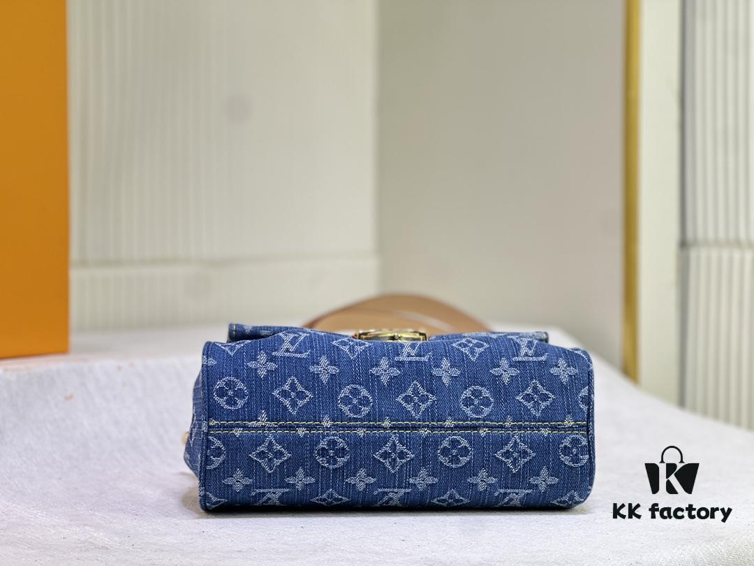 69305ab6f09edb6de4c4fac8 M45859 Denim Favorite Handbag
