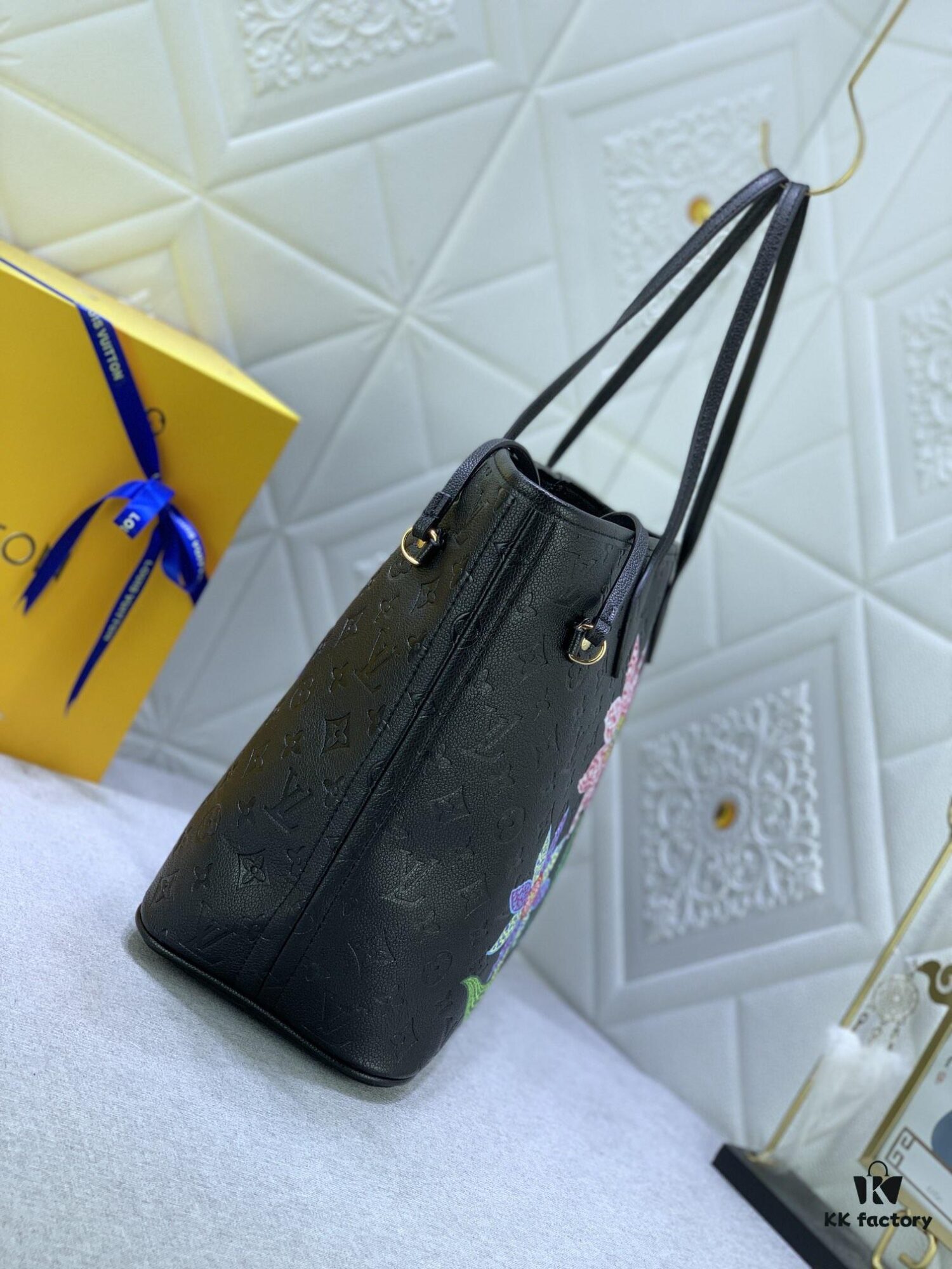 69305b03f09edb6de4c4fb4a Upgraded Original M45686 M40995 New Print Classic Shopping Tote Louis Vuitton Neverfull