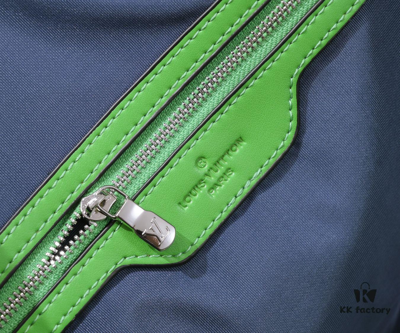 69305b41f09edb6de4c4fbc2 Louis Vuitton Keepall Bandoulière 41 in Taurillon Illusion Leather