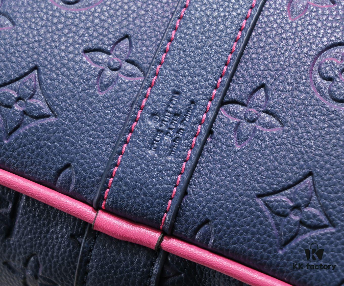 69305b48f09edb6de4c4fbcd Louis Vuitton Keepall Bandoulière 40 in Taurillon Illusion Leather
