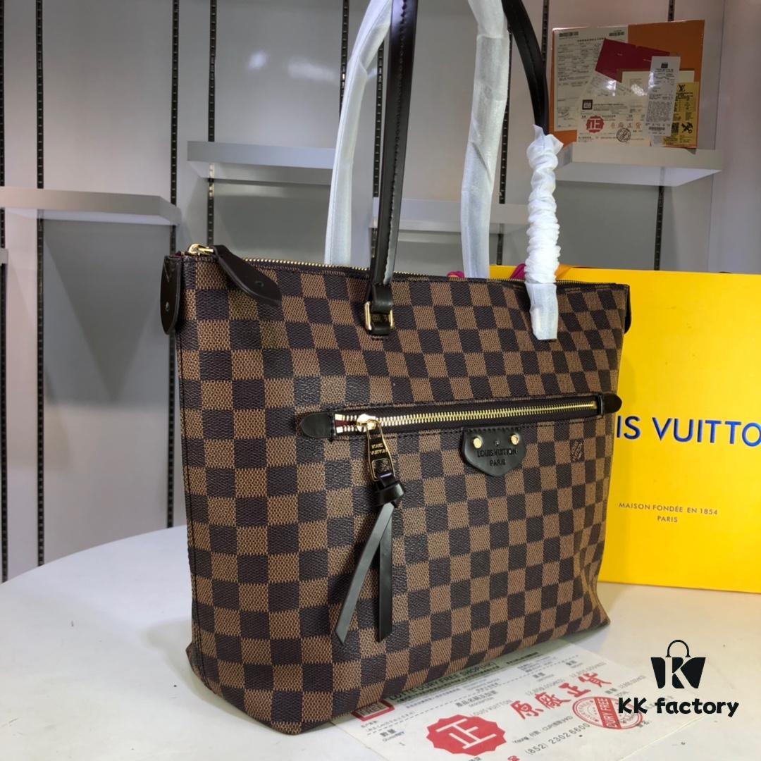 69305b62f09edb6de4c4fbfd Authentic Louis Vuitton M42267 Multifunctional Monogram Canvas Shoulder Bag, Available in Large and Small Sizes