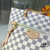 69305b64f09edb6de4c4fc02 Authentic Louis Vuitton M42267 Multifunctional Shoulder Bag in Monogram Canvas, Dual-Sided Color-Changing Yellow Leather, Large and Small Sizes Available
