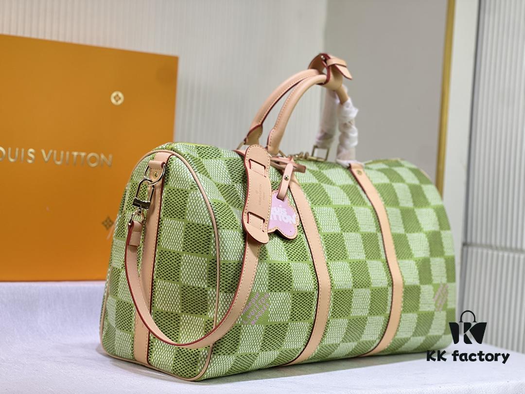 69305b65f09edb6de4c4fc07 M40667 M41416 Keepall Bandoulière 50 Travel Bag in Damier Golf Coated Canvas