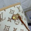 69305b91f09edb6de4c4fc59 White Flower Mother-Child Bag 🎀🎀 Classic Shopping Tote 💋💋 Louis Vuitton New Neverfull