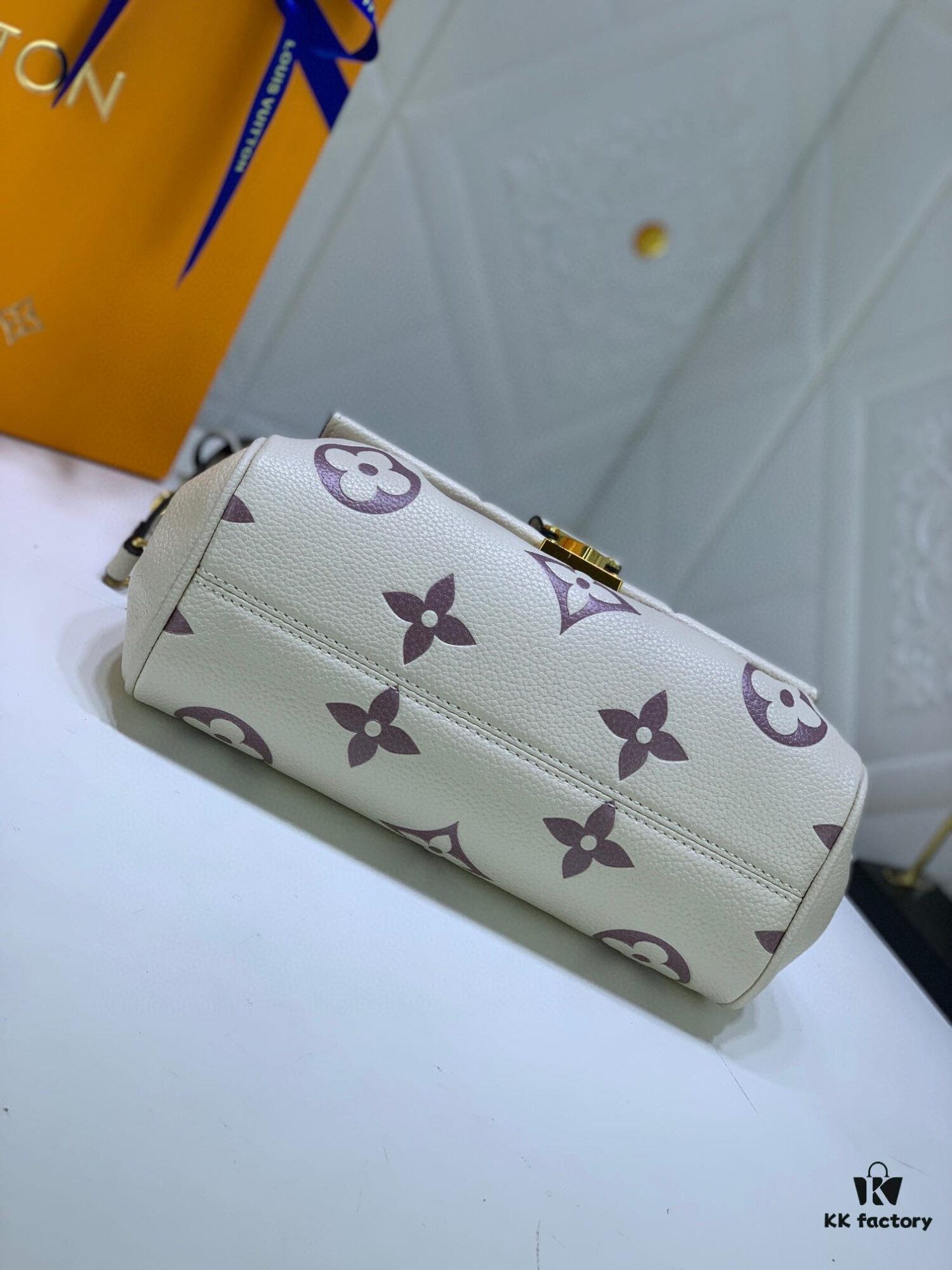 69305be0f09edb6de4c4fcb3 Upgraded Original Version (Replica Style) ✨‼️ M46393 White Embossed Pink, M45813 Black Embossed, M45859 Black Imprinted, M45836 Elephant Grey, White Embossed, White Quilted 👏👏 Favorite Handbag