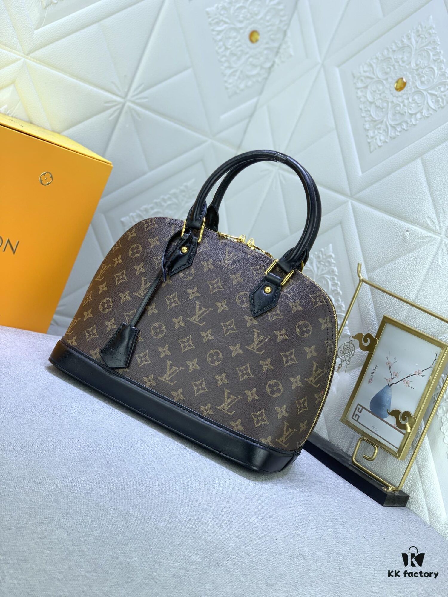 Upgraded Size Original M53151 M53152 Monogram N41221 Non-Checkered Alma Bag in Black Leather