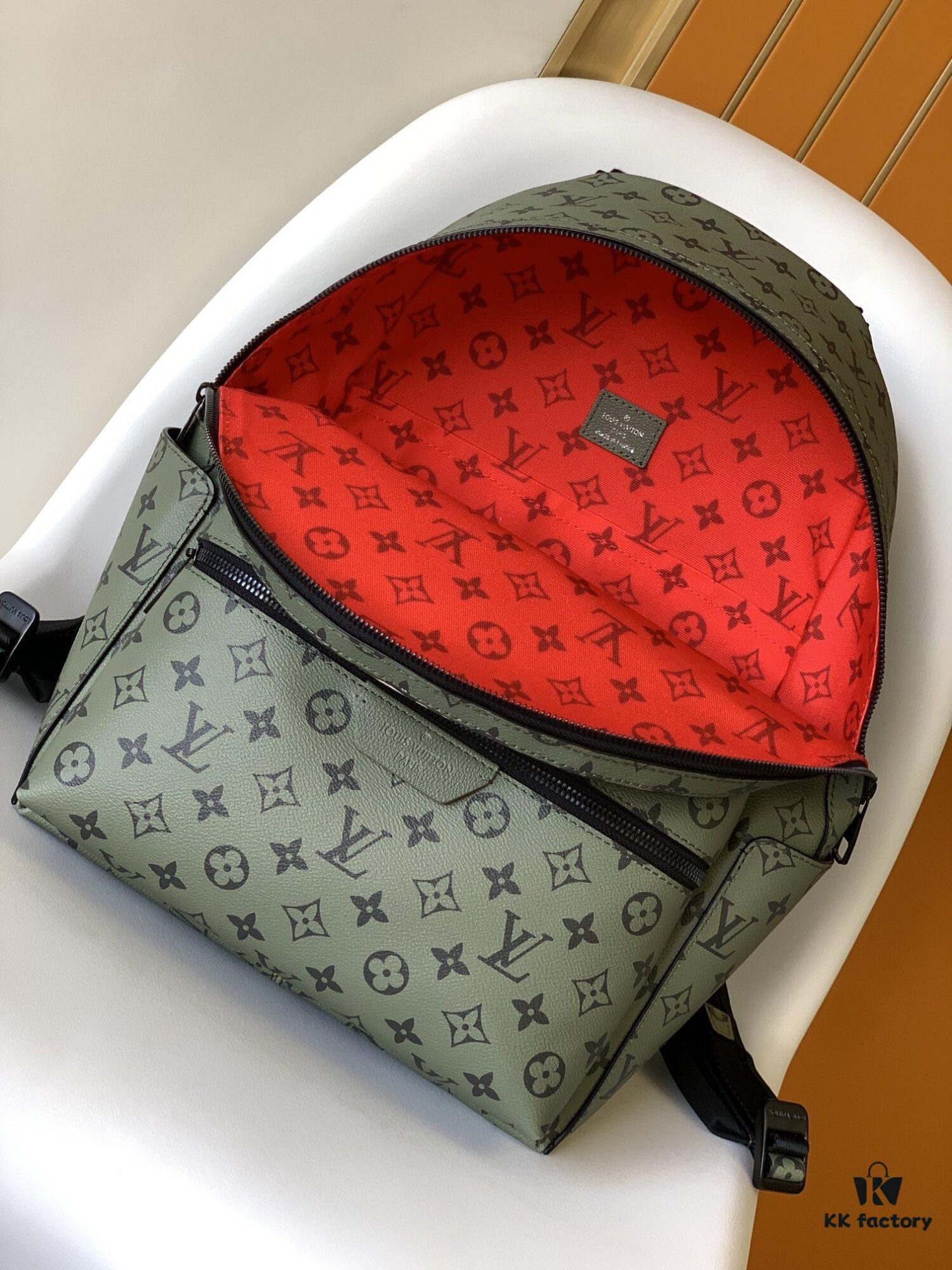 69305c24f09edb6de4c4fd32 M46802 Green Backpack Collection