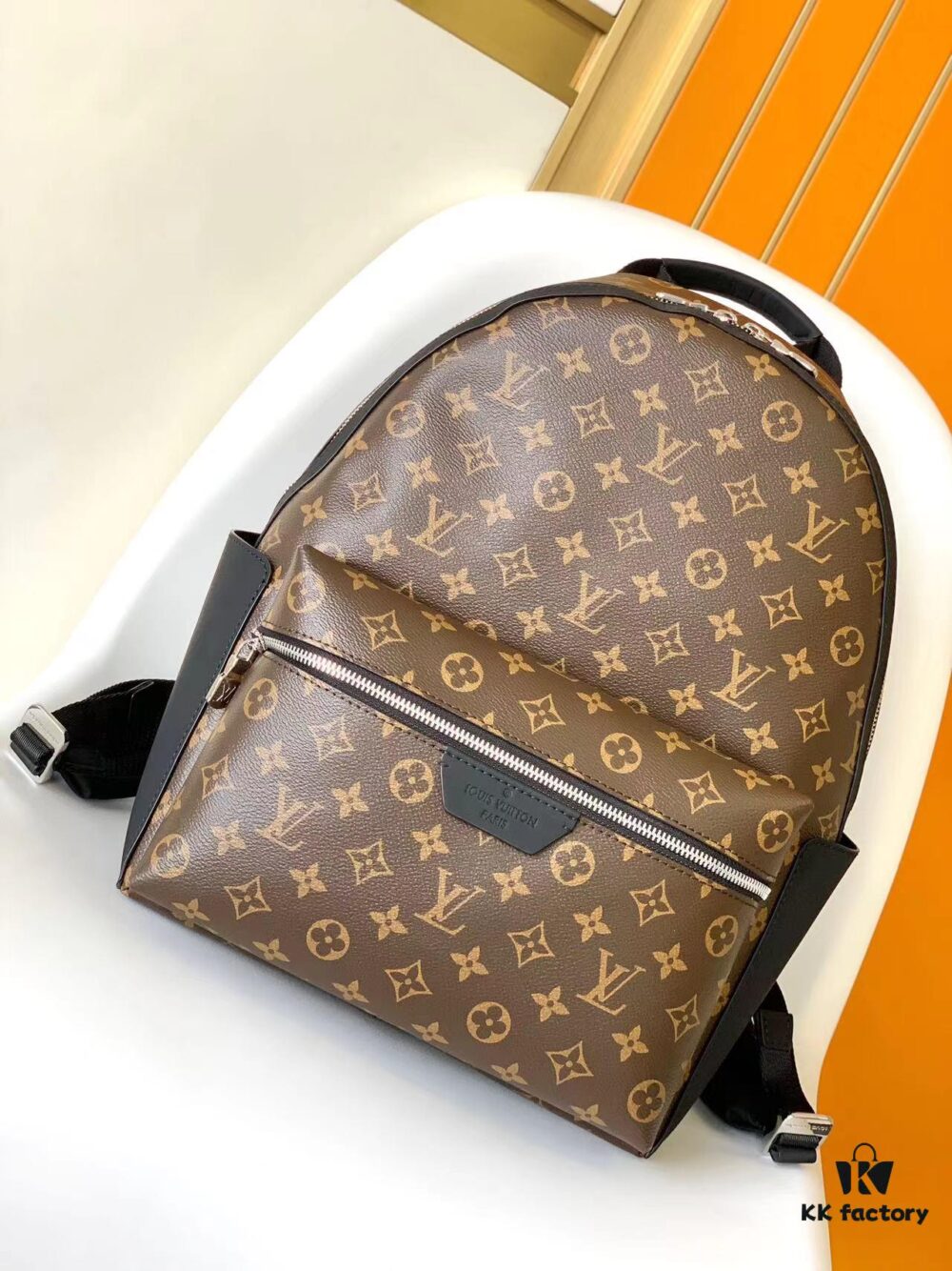 DISCOVERY Small Backpack M46684 Damier M22558 Black Floral N40514 Black Check