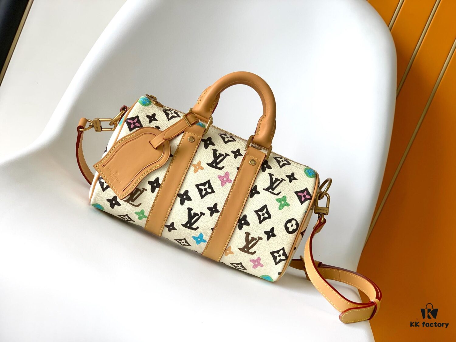 69305c37f09edb6de4c4fd4e Top Quality Replica M24849 White Color Black Color Pillow Bag Keepall 25