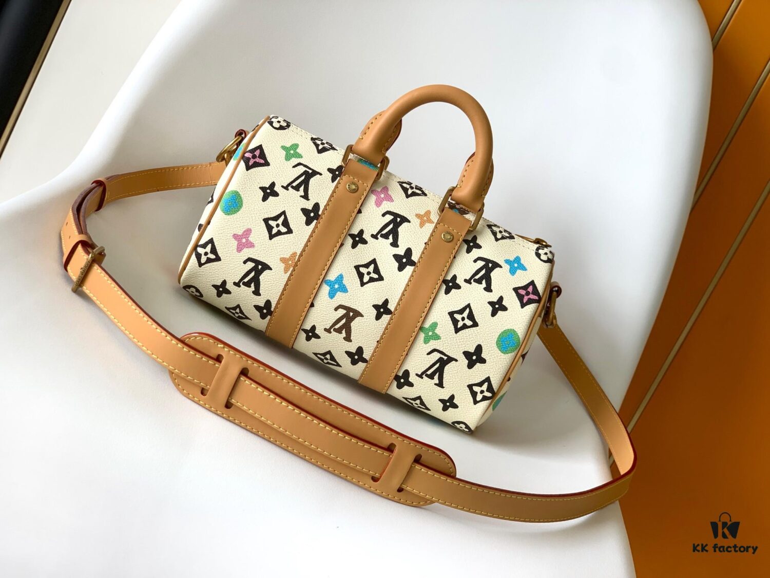 69305c37f09edb6de4c4fd4f Top Quality Replica M24849 White Color Black Color Pillow Bag Keepall 25