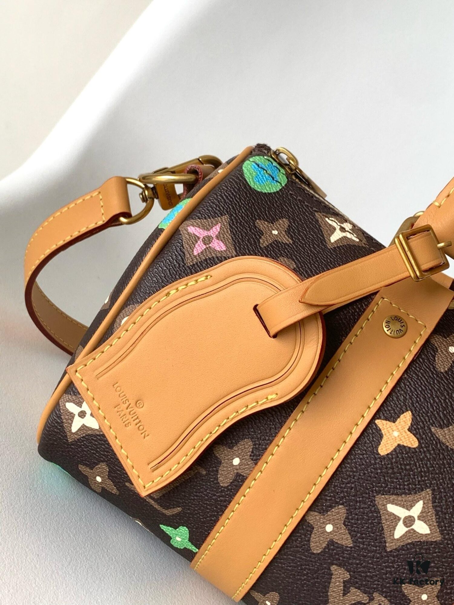 69305c3ef09edb6de4c4fd57 Top Quality Replica M24849 Black and White Monogram Keepall 25 Pillow Bag