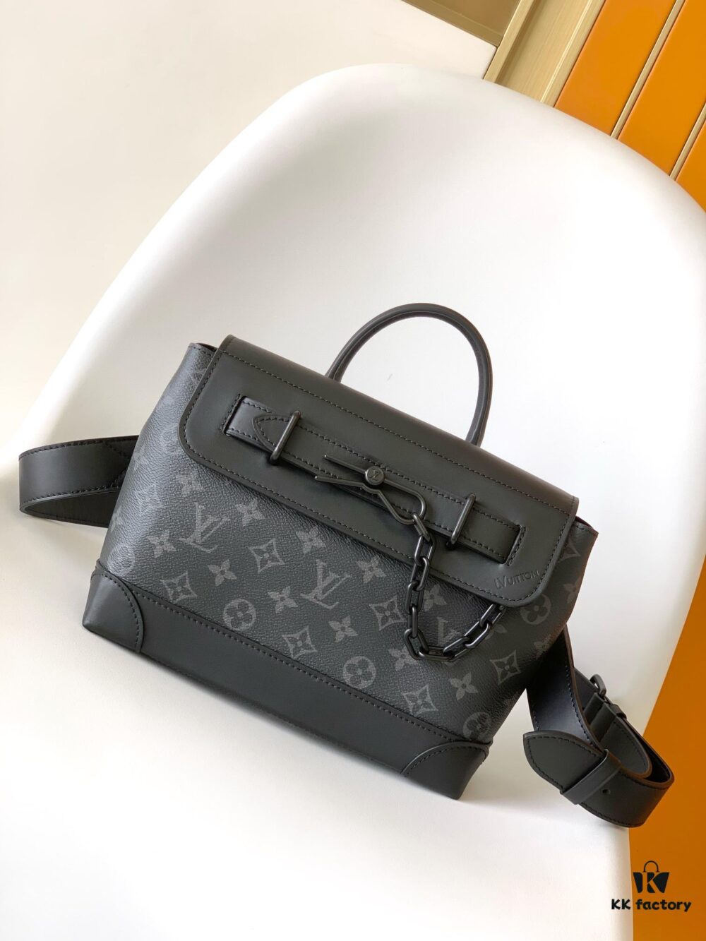 69305c4ef09edb6de4c4fd73 Top Quality Original Order M46953 Steamer Mini Handbag