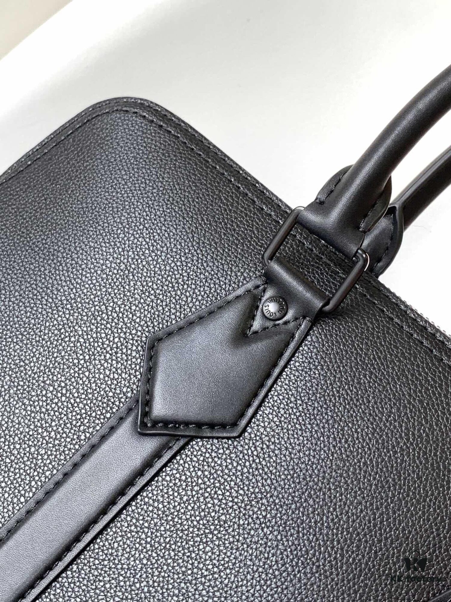 69305c5ff09edb6de4c4fd91 M59159 Black M21440 Blue Top-Quality Original Surplus LV Aerogram Leather Briefcase
