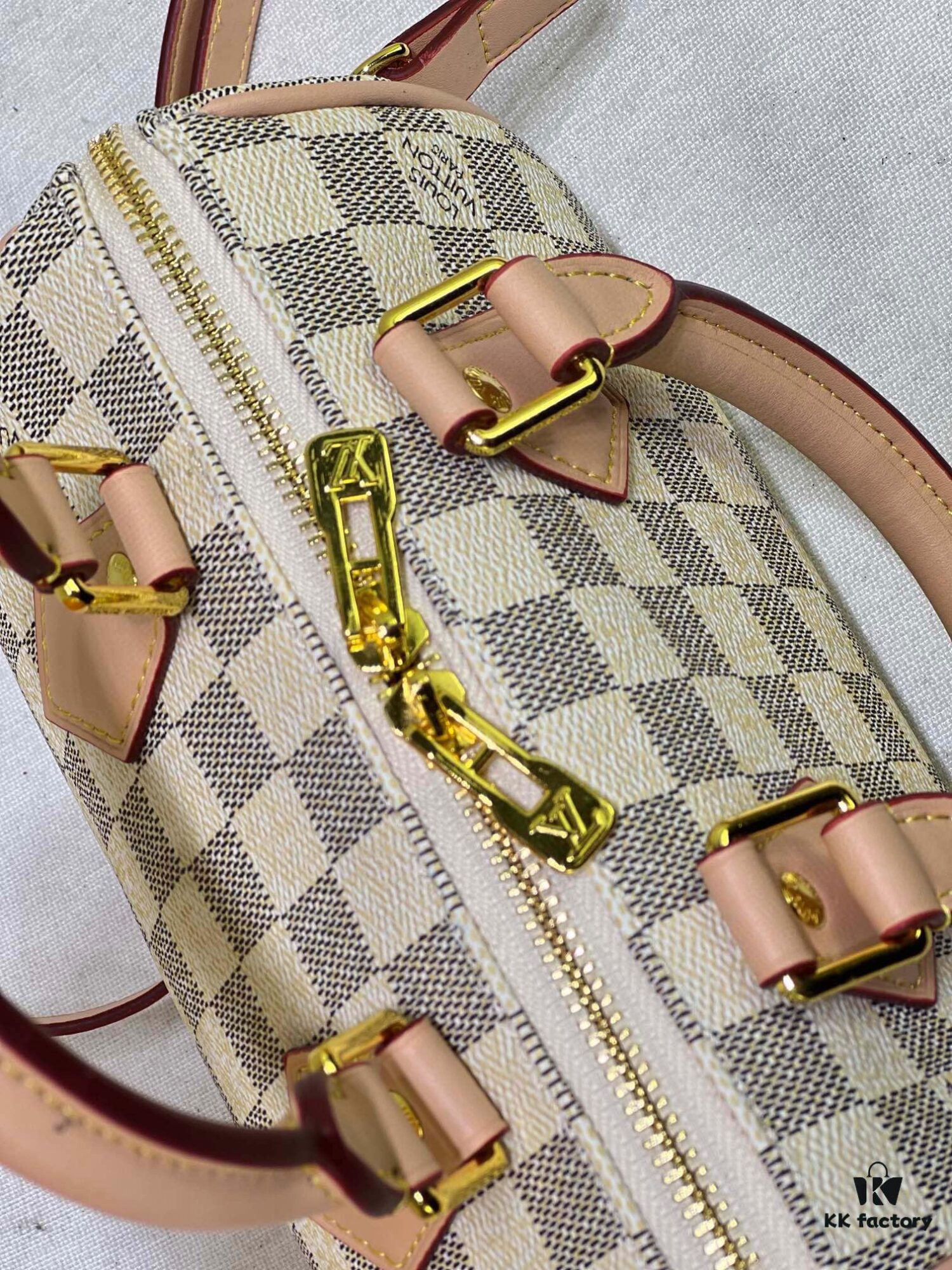 69305c91f09edb6de4c4fdf6 Speedy Bandoulière 20 Handbag M45957