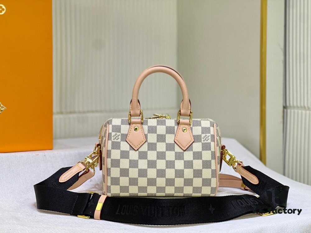 Speedy Bandoulière 20 Handbag M45957 with Adjustable and Non-Adjustable Strap Options